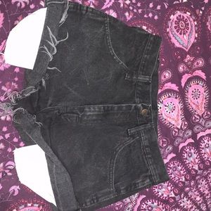 black Levi lookalike high wasted shorts